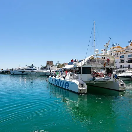 Apartmán Marbella Home Rentals - Marina Banus, Puerto Banus, Cozy 2Br, Parking & Pool Marbella