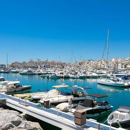 公寓 Marbella Home Rentals - Marina Banus, Puerto Banus, Cozy 2Br, Parking & Pool