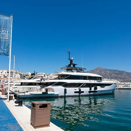 Marbella Home Rentals - Marina Banus, Puerto Banus, Cozy 2Br, Parking & Pool Apartamento *