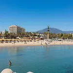 - Marina Banus, Puerto Banus, Cozy 2br, Parking & Pool *