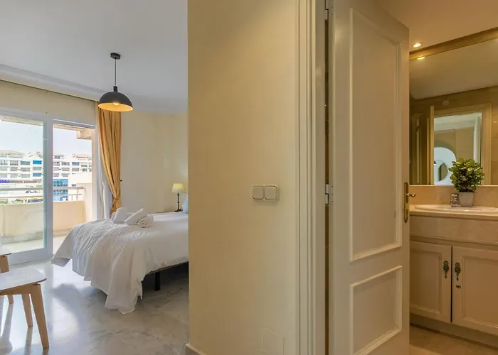Apartment - Marina Banus, Puerto Banus, Cozy 2br, Parking & Pool Marbella