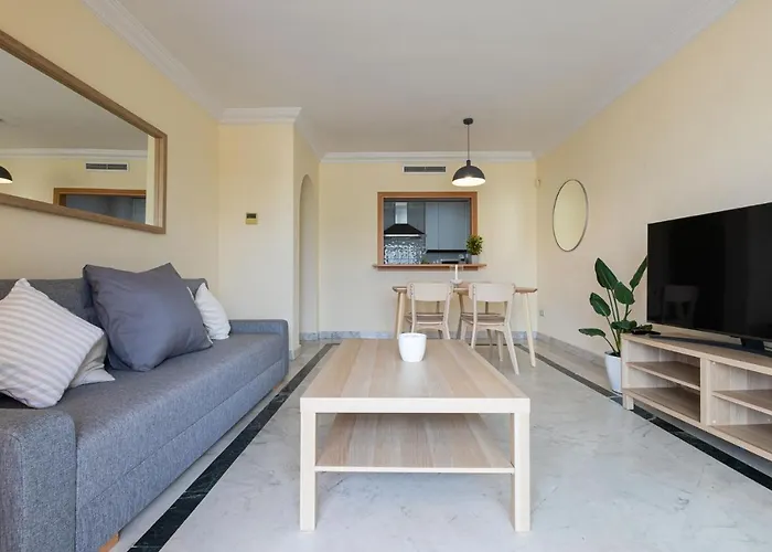 Apartment - Marina Banus, Puerto Banus, Cozy 2br, Parking & Pool *